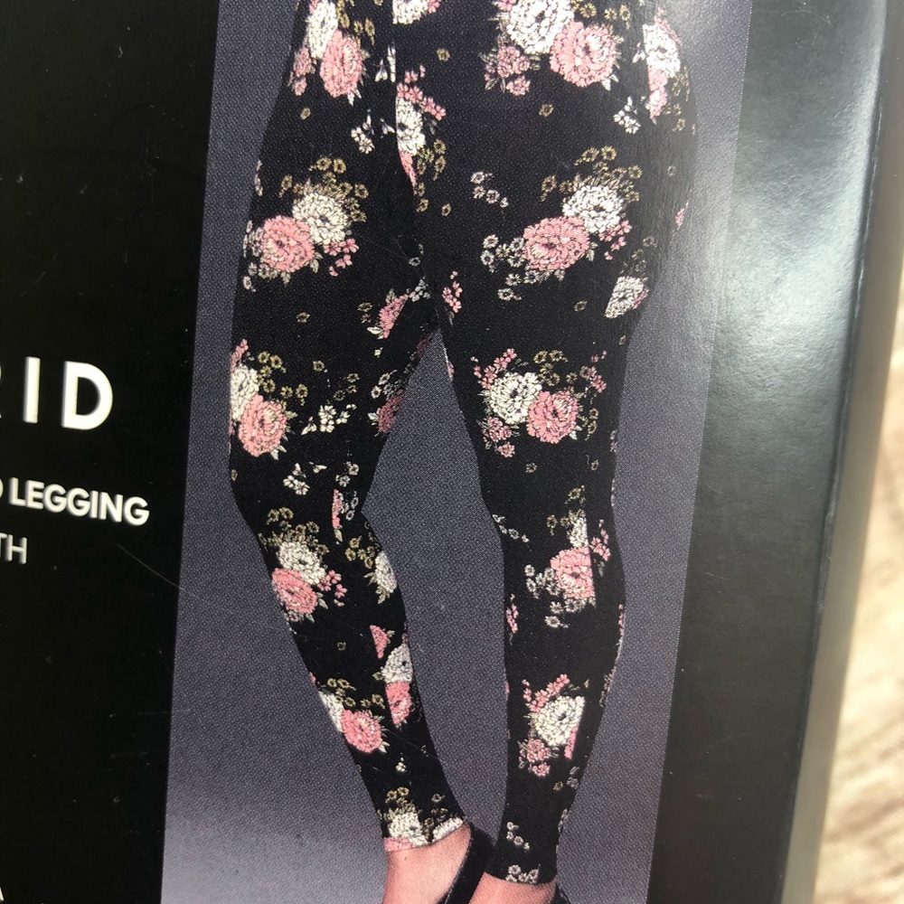 Torrid Hippy Garden Floral Leggings - Picture 4 of 5